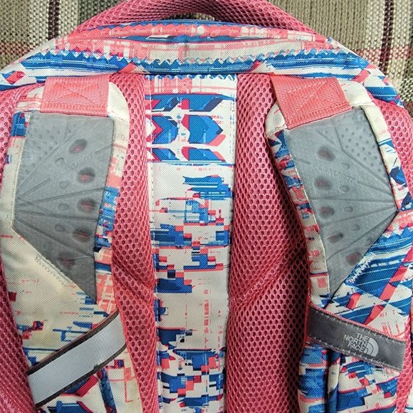 The North Face Jester Womens Pink Backpack Aztec Print Camping Hiking Outdoors - Picture 3 of 13